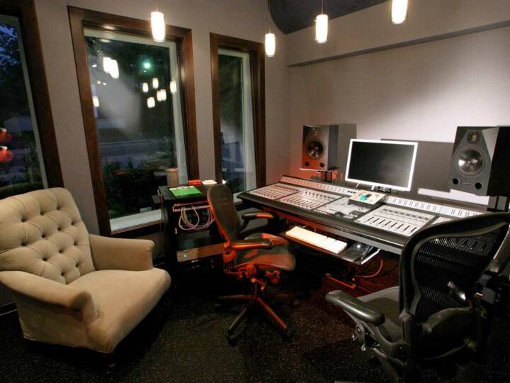 Studio G main room